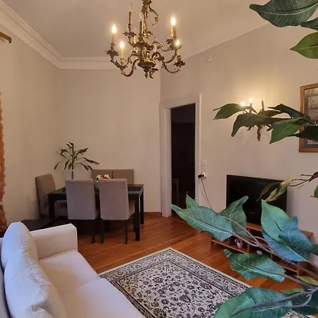 Apartment Spacious And Bright Three Bedroom By Happy Homes *